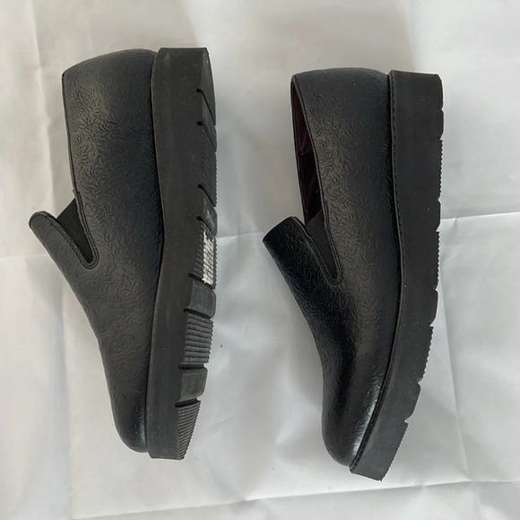 BOS. & CO Loafers Black Leather Floral Embossed Leather Slip On Size 37 - Picture 6 of 11